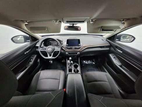 Used 2024 Nissan Altima 2.5 SV FWD image 27