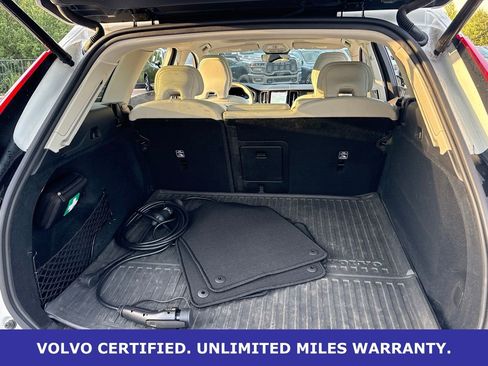 Certified 2025 Volvo XC60 T8 Plus w/ Protection Package Premier AWD/4WD image 10