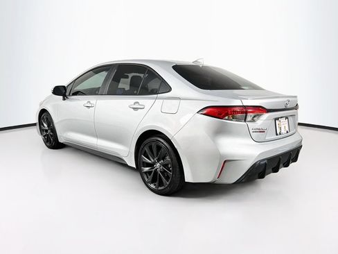 Used 2023 Toyota Corolla SE FWD image 7