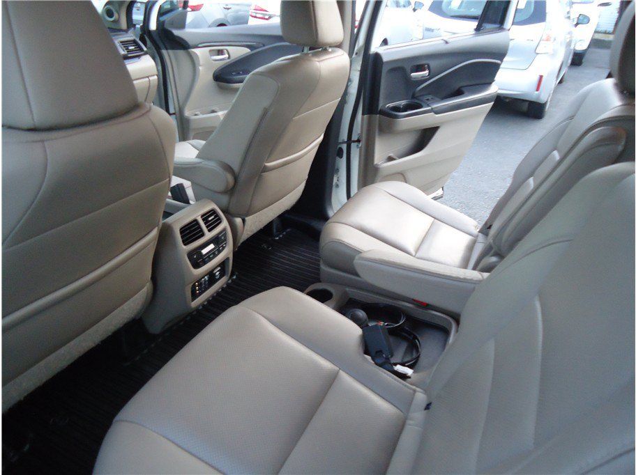 Used 2016 Honda Pilot Elite image 21