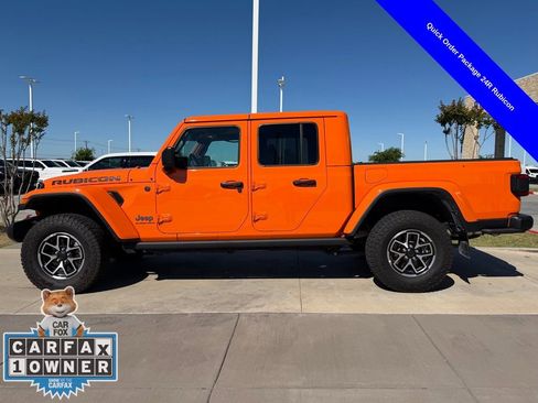 Used 2025 Jeep Gladiator Rubicon w/ Convenience Group AWD/4WD image 9