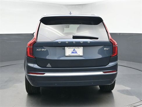 New 2026 Volvo XC90 B6 Ultra image 7