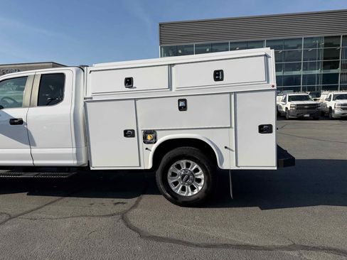 Used 2022 Ford F250 XL w/ STX Appearance Package image 4