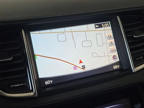 Used 2019 INFINITI QX50 Luxe w/ Navigation Package AWD/4WD image 13