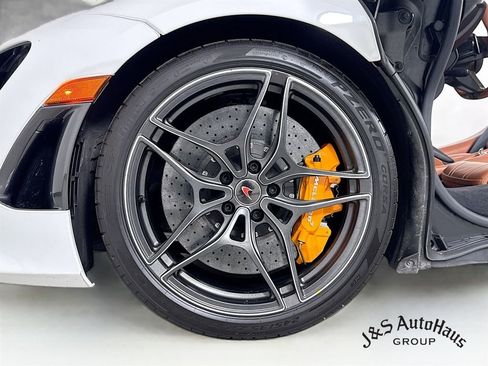 Used 2018 McLaren 720S RWD image 38