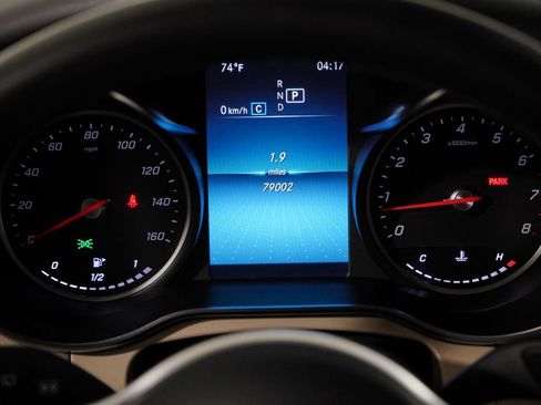 Used 2021 Mercedes-Benz GLC 300 image 11