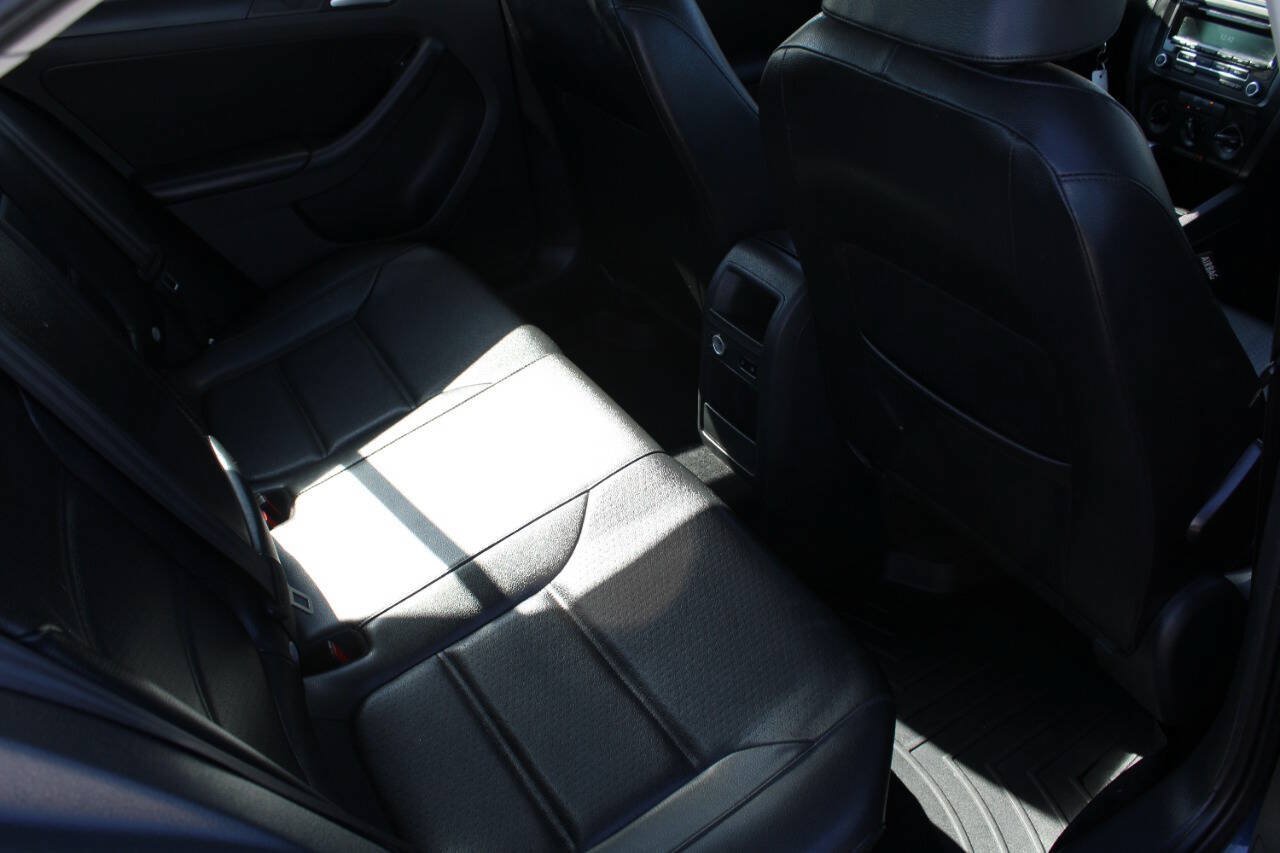Used 2014 Volkswagen Jetta SE FWD image 7