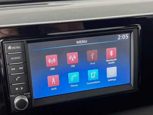 Used 2025 Nissan Kicks S image 11