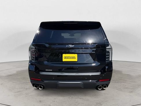 Certified 2026 Chevrolet Suburban Z71 w/ Comfort Package AWD/4WD image 4