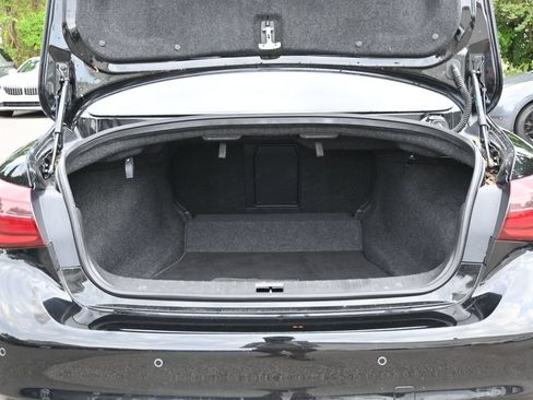Used 2022 INFINITI Q50 Luxe w/ Cargo Package RWD image 15