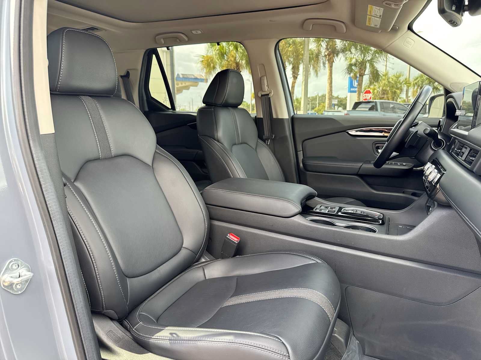 Certified 2024 Honda Pilot Touring image 27