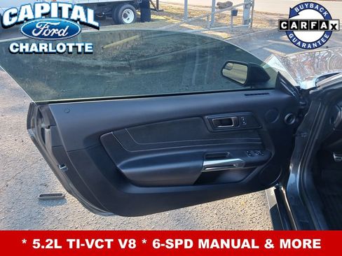 Used 2017 Ford Mustang Shelby GT350 image 13