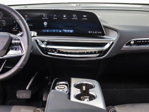 Used 2024 Cadillac Lyriq Tech AWD/4WD image 35