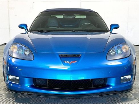 Used 2010 Chevrolet Corvette Grand Sport w/ Preferred Equipment Group image 3