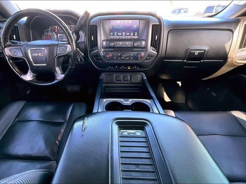 Used 2018 GMC Sierra 1500 SLT w/ Black Pack image 18