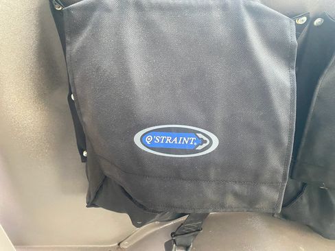 Used 2014 Ford E-350 and Econoline 350 Extended Super Duty w/ Power Group RWD image 30