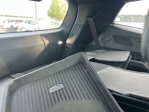 Used 2024 Cadillac XT6 Sport w/ LPO, ONYX Package AWD/4WD image 10