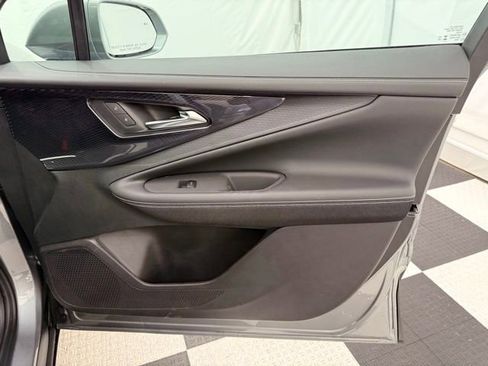 New 2025 Chevrolet Blazer EV LT image 18