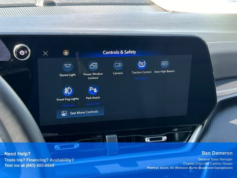 Used 2025 Chevrolet Equinox LT w/ Convenience Package II FWD image 37