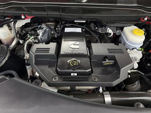 Used 2024 RAM 2500 Laramie image 25