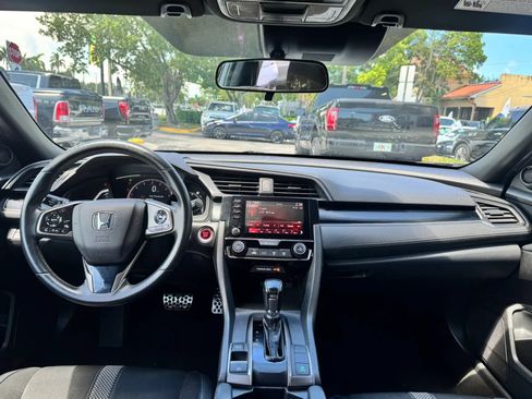 Used 2021 Honda Civic Sport image 19