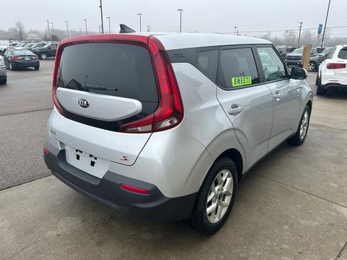 Used 2020 Kia Soul S image 5