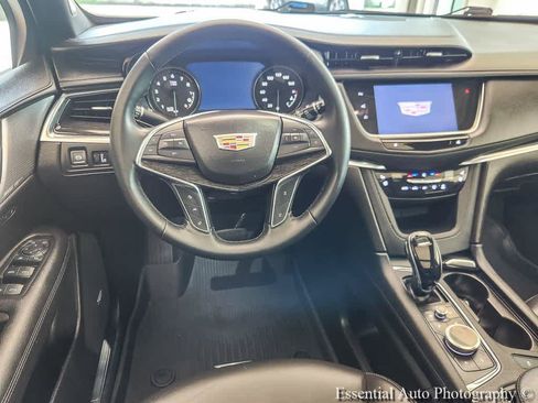 Used 2023 Cadillac XT5 Premium Luxury w/ Technology Package AWD/4WD image 14