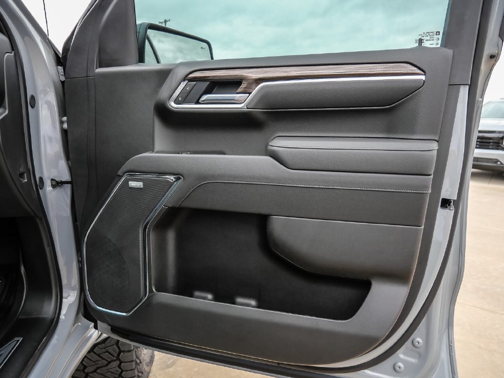 New 2025 Chevrolet Silverado 1500 RST w/ Convenience Package II AWD/4WD image 28