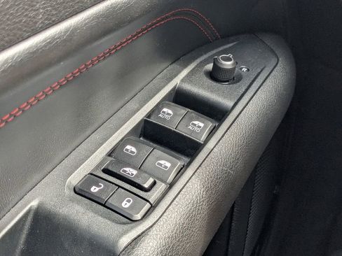 Used 2024 Jeep Compass Trailhawk image 23