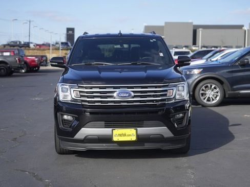 Used 2019 Ford Expedition XLT w/ Equipment Group 202A image 3