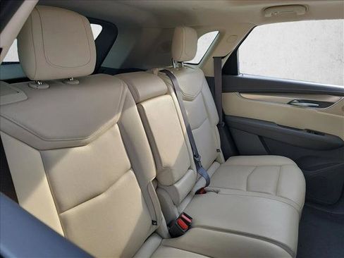 Used 2019 Cadillac XT5 Luxury FWD image 13
