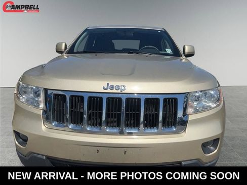 Used 2011 Jeep Grand Cherokee Laredo image 8