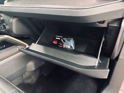 New 2025 Ford Bronco Badlands image 14