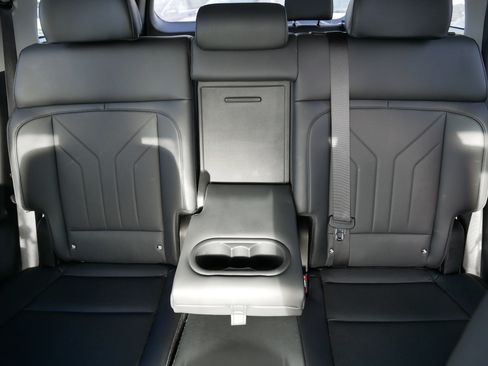 Used 2024 Hyundai Santa Fe SEL image 13