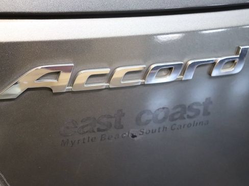 Used 2009 Honda Accord EX-L image 21