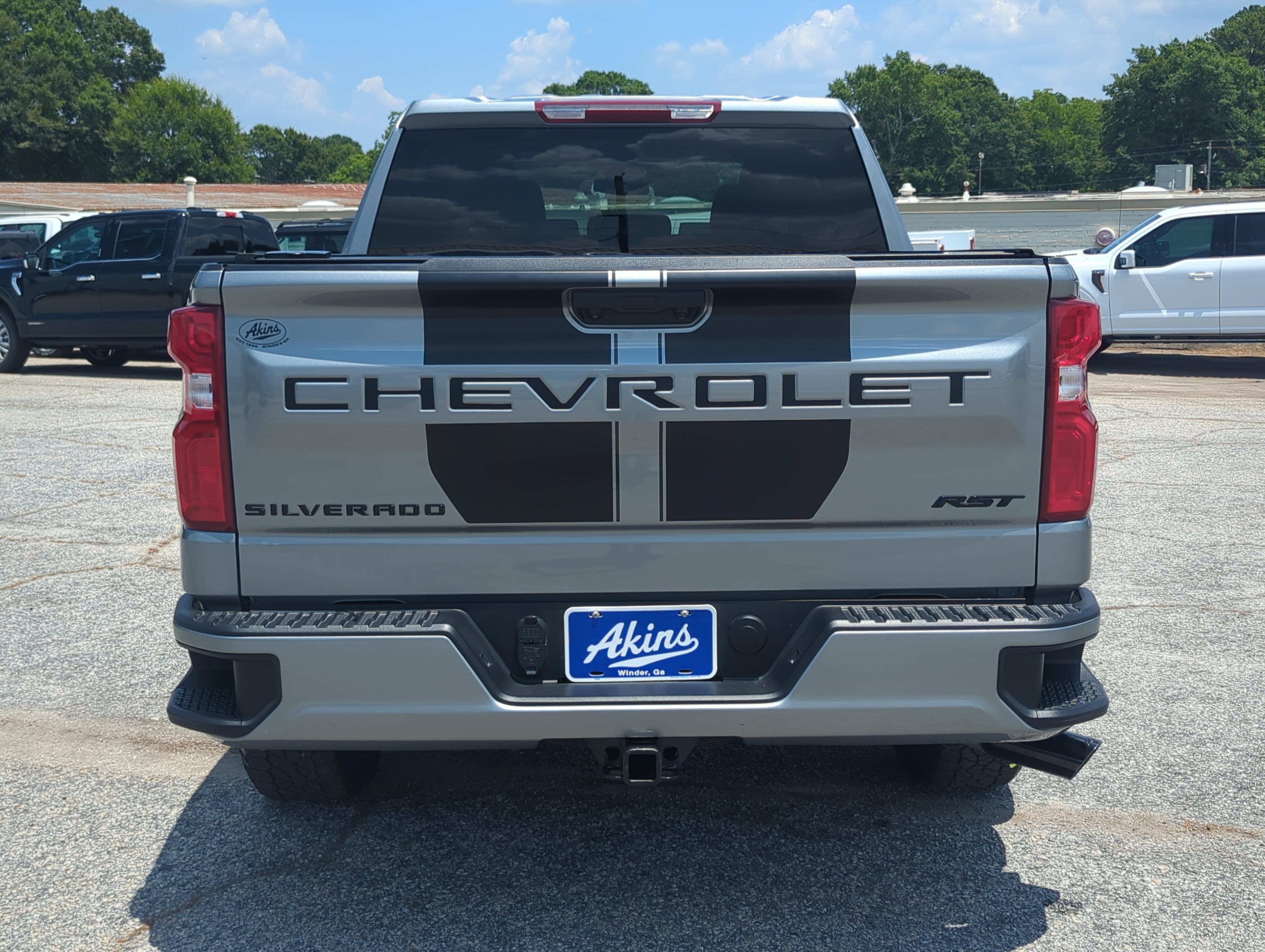 Used 2024 Chevrolet Silverado 1500 RST w/ Rally Edition AWD/4WD image 4