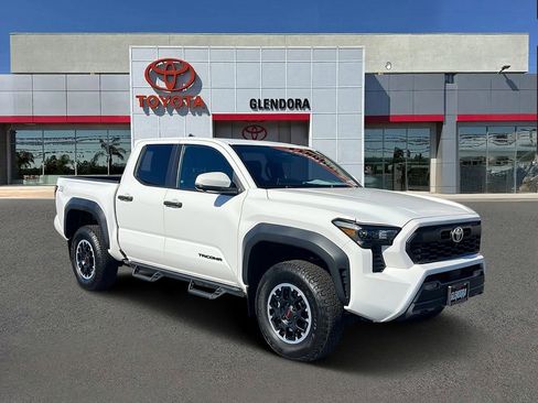 Used 2024 Toyota Tacoma TRD Off-Road w/ TRD Off Road Premium Package image 1