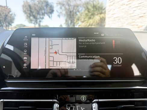 Used 2021 BMW M850i xDrive Coupe w/ M Carbon Exterior Package image 18