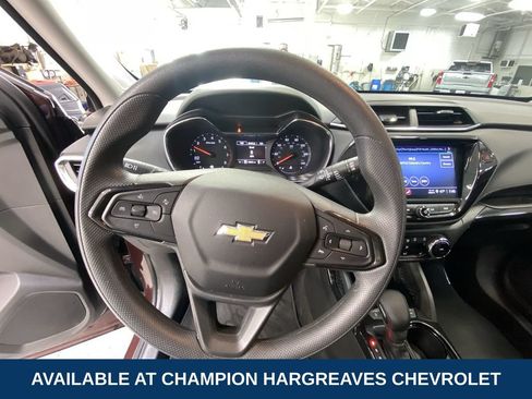 Used 2023 Chevrolet TrailBlazer LT w/ Convenience Package AWD/4WD image 15