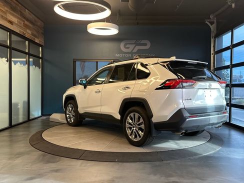 Used 2021 Toyota RAV4 Limited AWD/4WD image 5