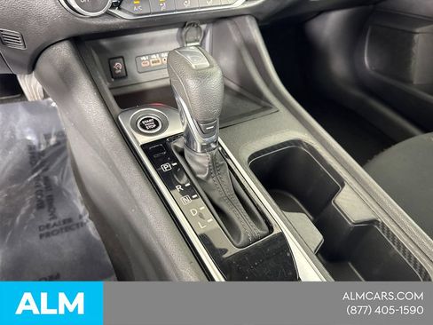 Used 2024 Nissan Sentra SV FWD image 33