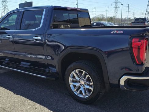 Used 2019 GMC Sierra 1500 SLT w/ SLT Premium Plus Package AWD/4WD image 4