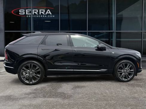 Certified 2026 Cadillac Optiq Sport 2 w/ LPO, Floor Liner Package AWD/4WD image 6
