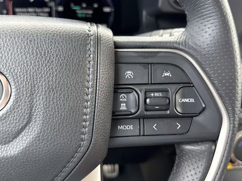 Used 2025 Toyota 4Runner TRD Sport image 15