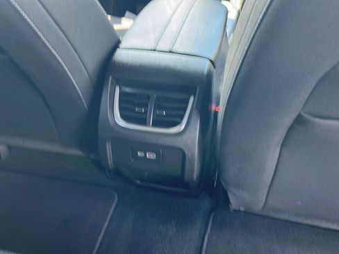 Used 2025 Chevrolet Blazer LT AWD/4WD image 29