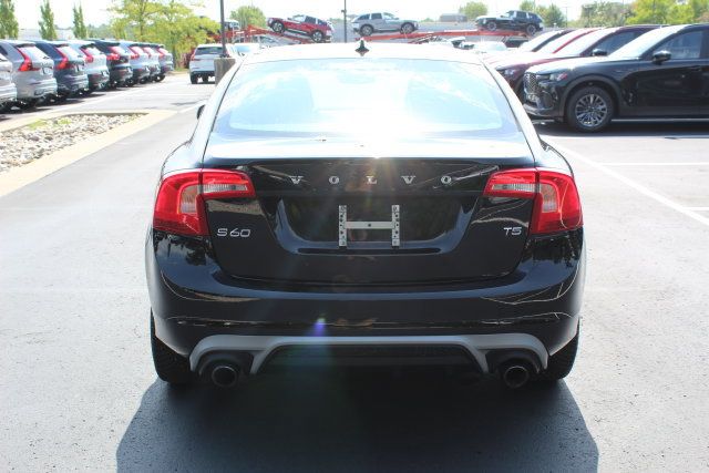 Used 2017 Volvo S60 T5 Dynamic FWD image 4