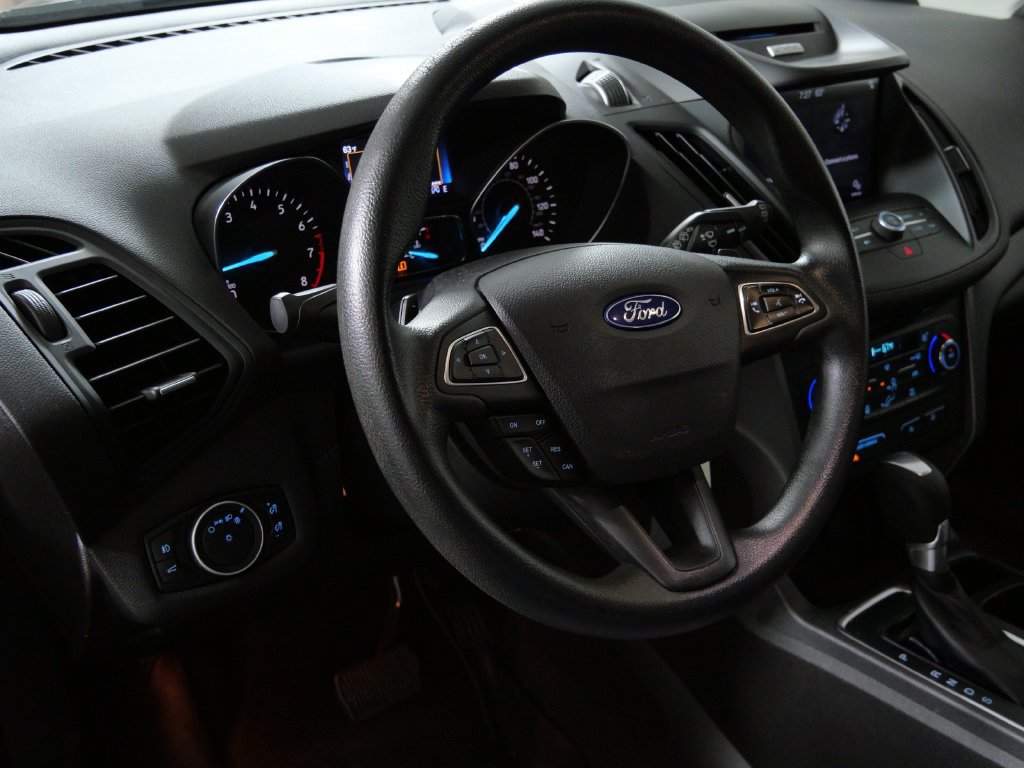 Used 2017 Ford Escape SE w/ Equipment Group 201A AWD/4WD image 13