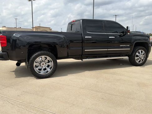 Used 2015 GMC Sierra 3500 Denali w/ Duramax Plus Package image 29