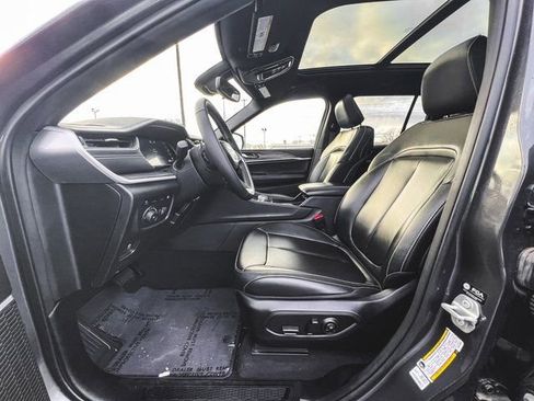 Used 2024 Jeep Grand Cherokee Limited 4xe image 14