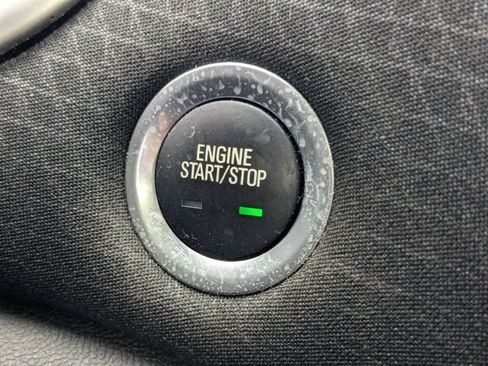 Used 2025 Chevrolet Malibu LT FWD image 21